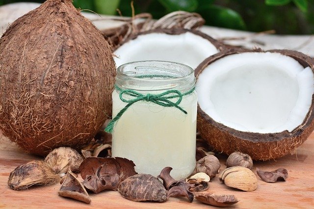 Coconut Oil Health Benefits and Uses